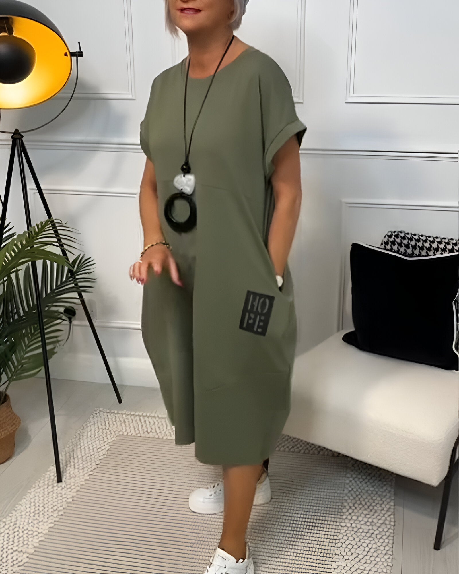 Margot | Robe t-shirt ample à manches retroussées pour femme