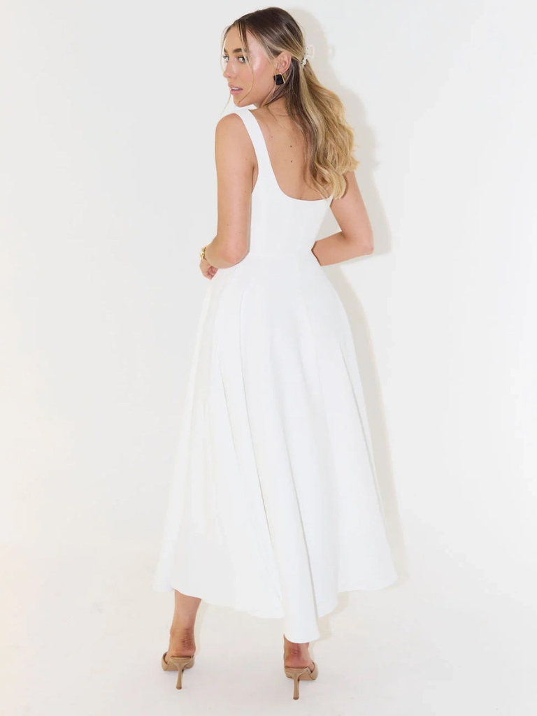 Élodie | Robe midi sans manches à encolure carrée pour femmes
