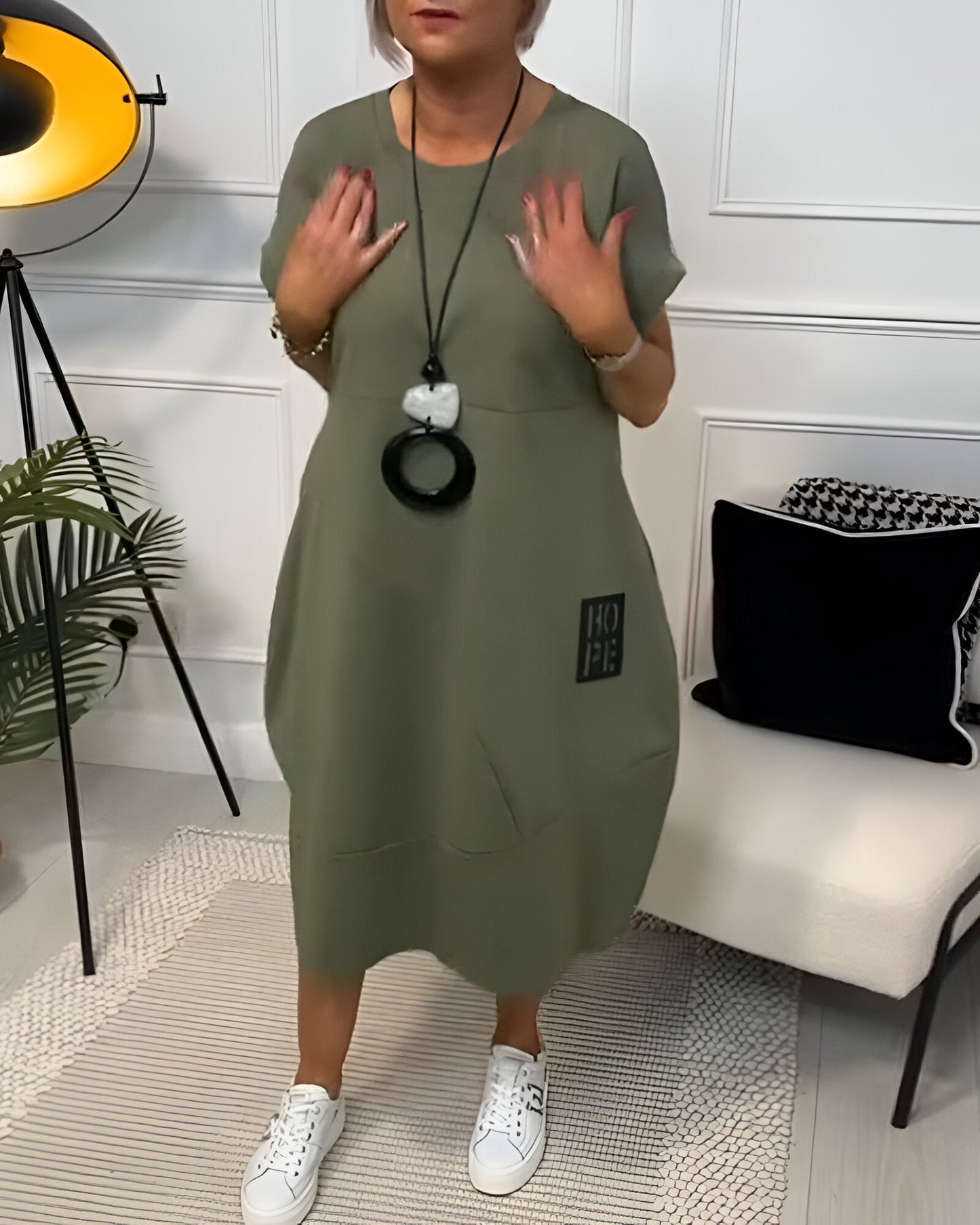 Margot | Robe t-shirt ample à manches retroussées pour femme