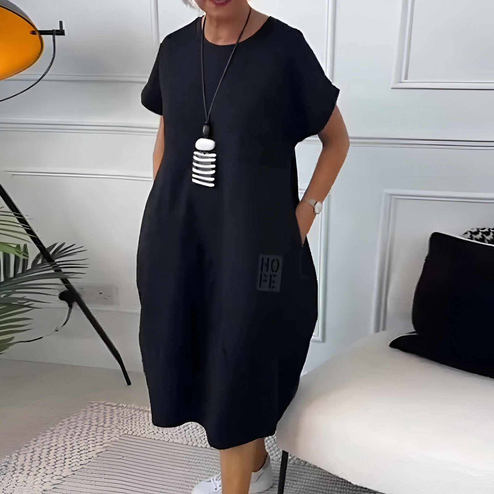 Margot | Robe t-shirt ample à manches retroussées pour femme