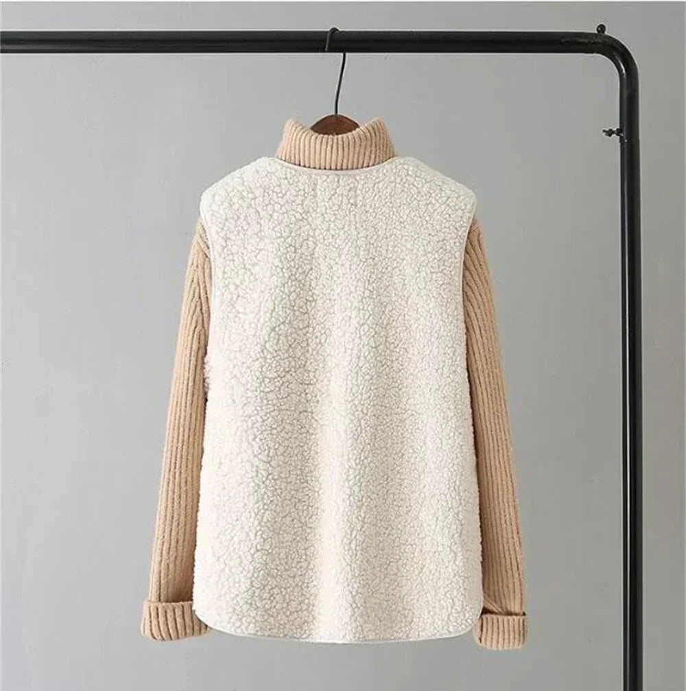 Margaux | Gilet sans manches en peluche à poches pour femmes