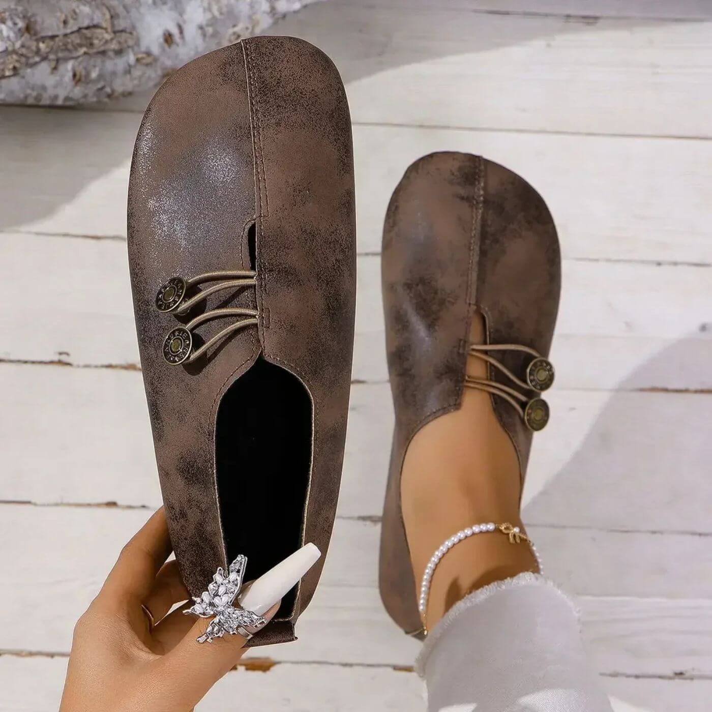 Colette | Élégantes ballerines plates à double bouton pour femmes