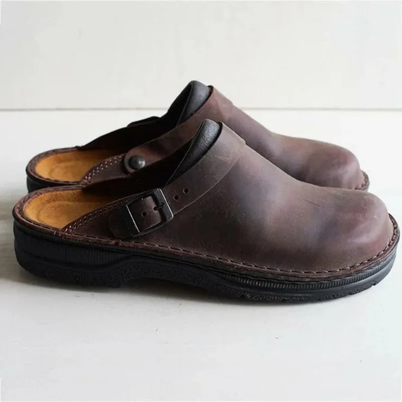 Pierre | Sabots confortables en cuir à bride réglable pour homme