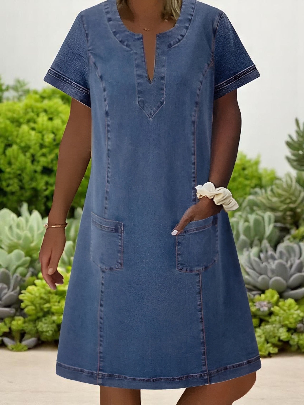 Léa | Robe décontractée en jean à poches avant pour femme