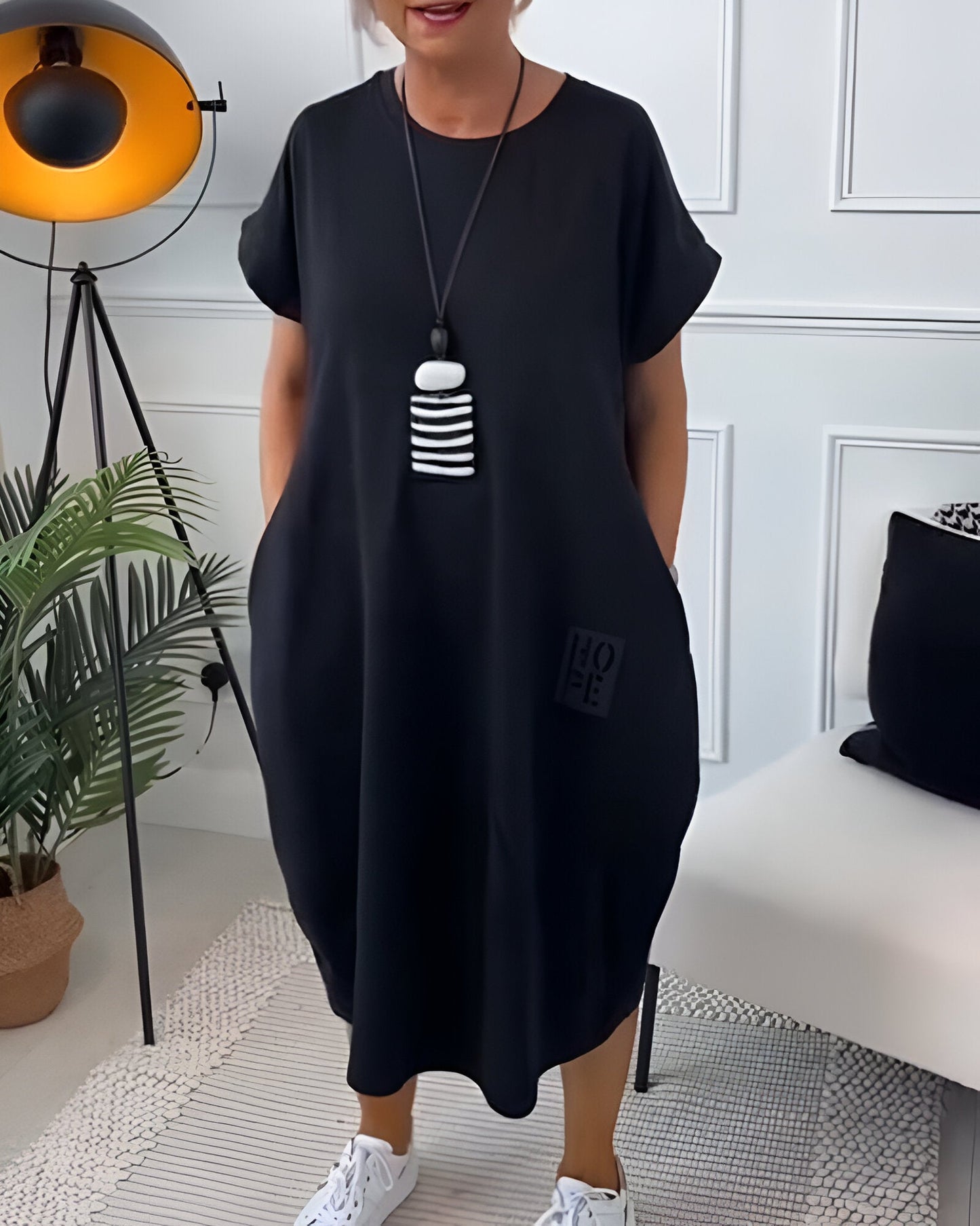 Margot | Robe t-shirt ample à manches retroussées pour femme