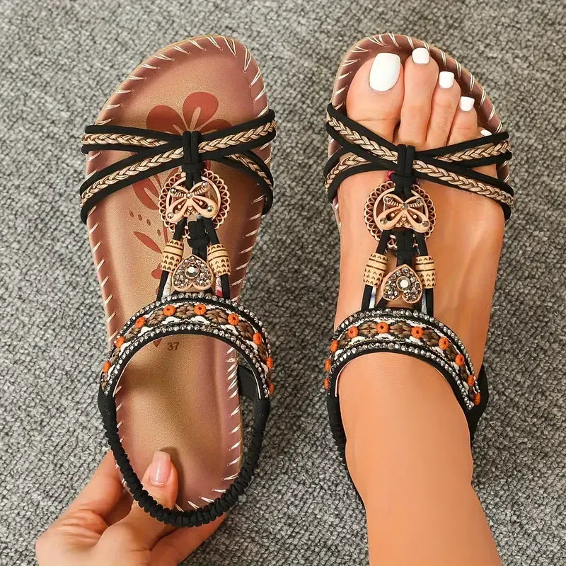 Zoé | Sandales plates brodées à brides croisées pour femme