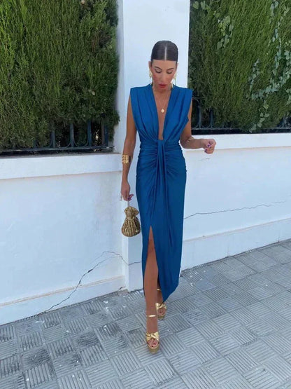 Inès | Robe sans manches à drapé central et décolleté plongeant